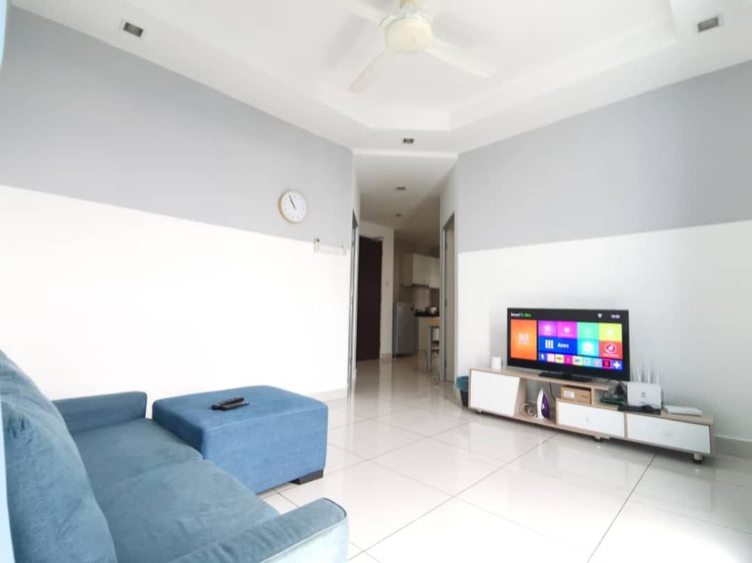 Homestay Kuala Lumpur ; Terminal Tbs ; Bukit Jalil Eksteriør billede
