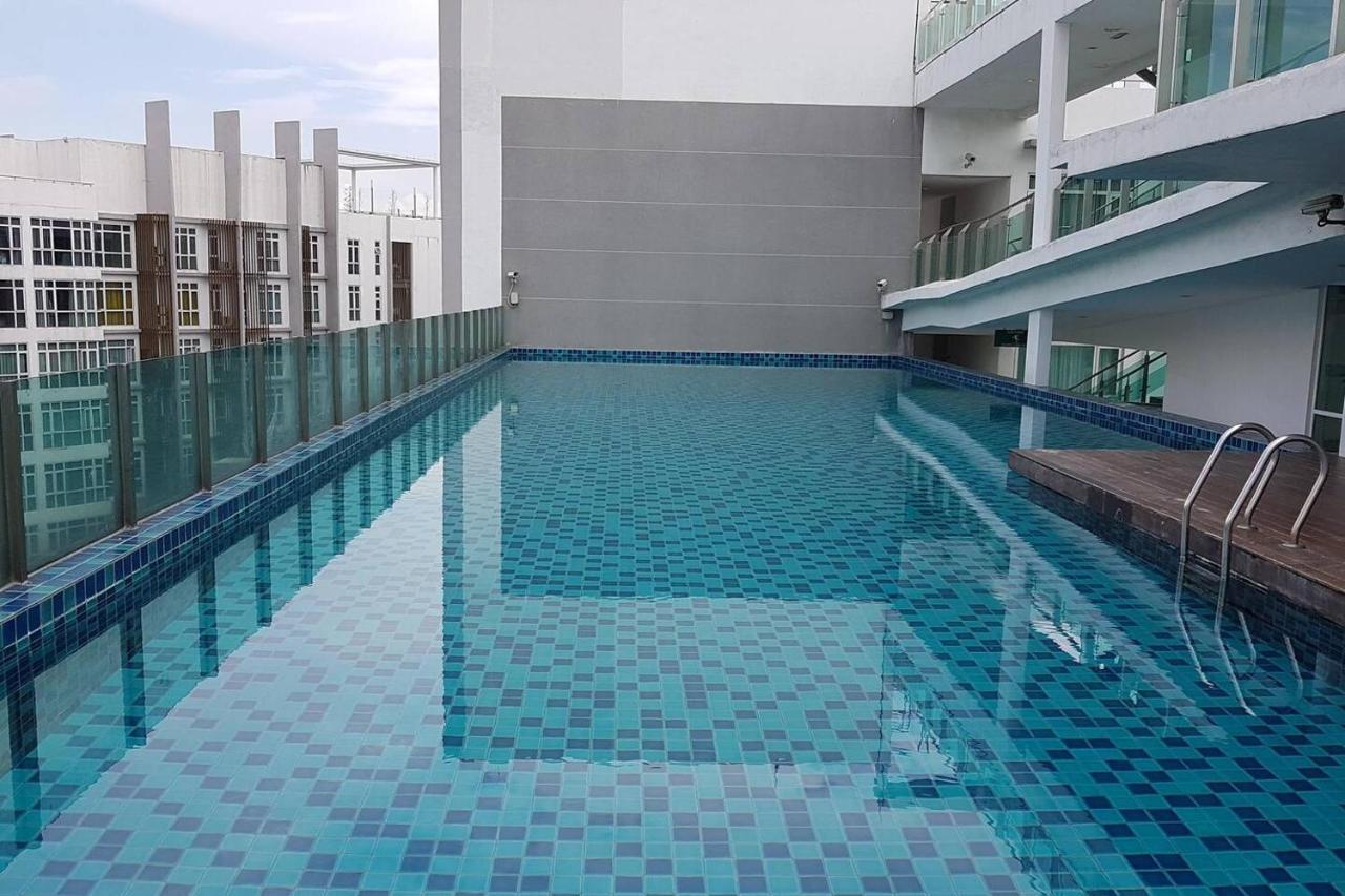 Homestay Kuala Lumpur ; Terminal Tbs ; Bukit Jalil Eksteriør billede